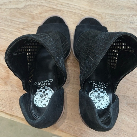 Vince Camuto Booties VC-Fritzey Black Brown Cut Out Chunky Heels Bootie Size 7 - Picture 10 of 11